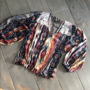 Gimmicks blouse with Lace detail Sz XL